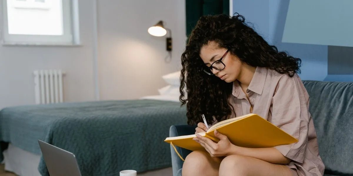 10 Quick, Screen-Free Ways to Soothe the Family Before Bed