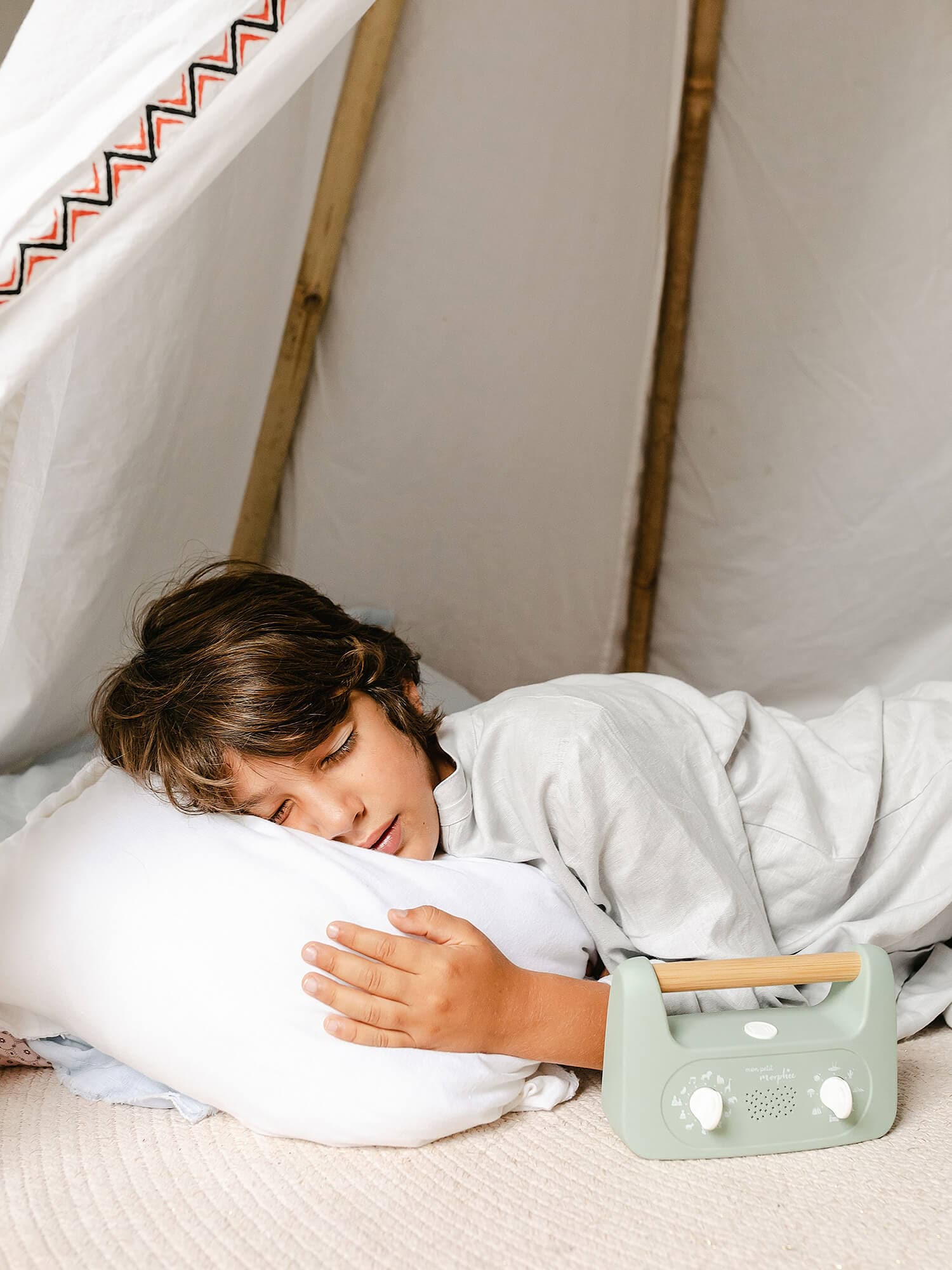 My Little Morphée: The Non-Digital Sleep Companion for Children